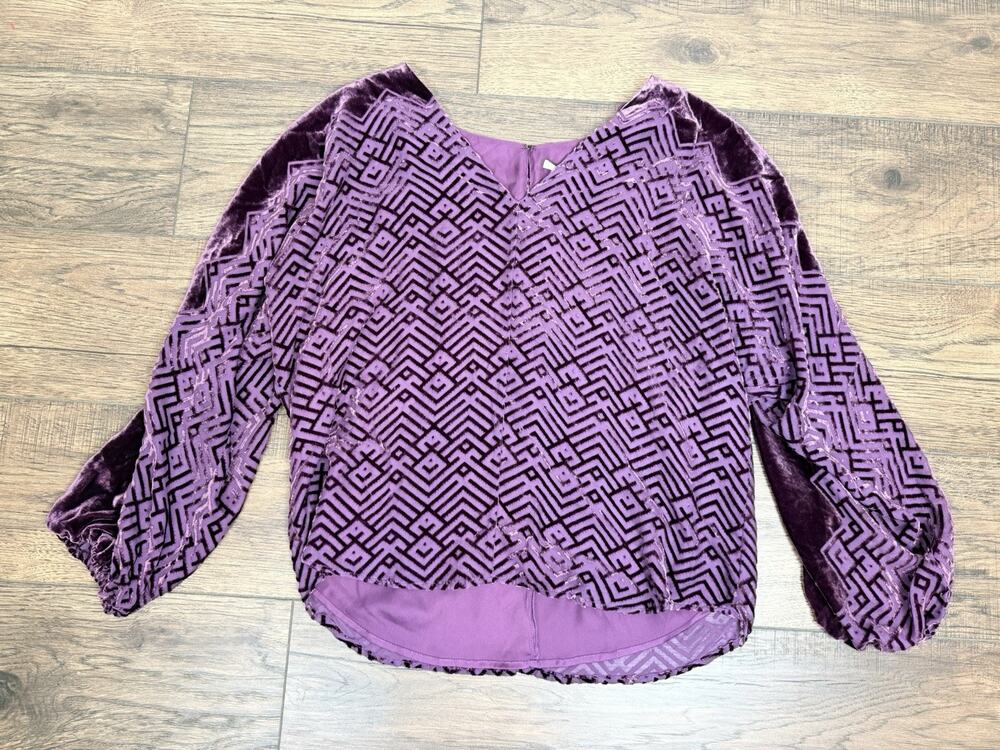 Twelfth Street Cynthia Vincent Womens XL Long Sleeve Silk Burnout Blouse NWT
